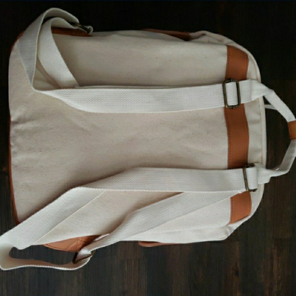 Universal Thread Backpack - Picture 4 of 4